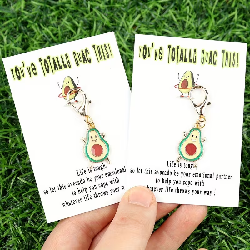 10 Charming Avocado Keychains  - Event Party incelemesi ve fiyatı
